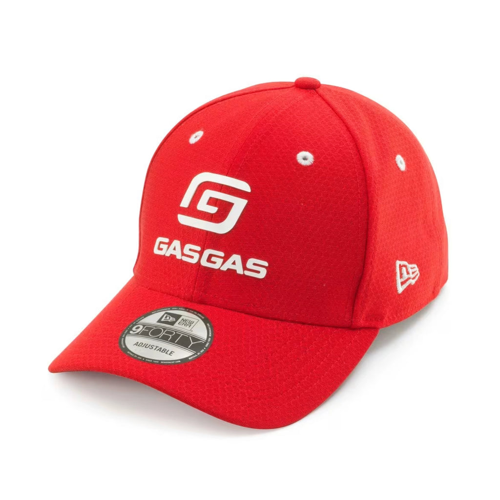 GasGas Team Curved Cap by New Era® – Topi Sporty Resmi GasGas, 100% Polyester